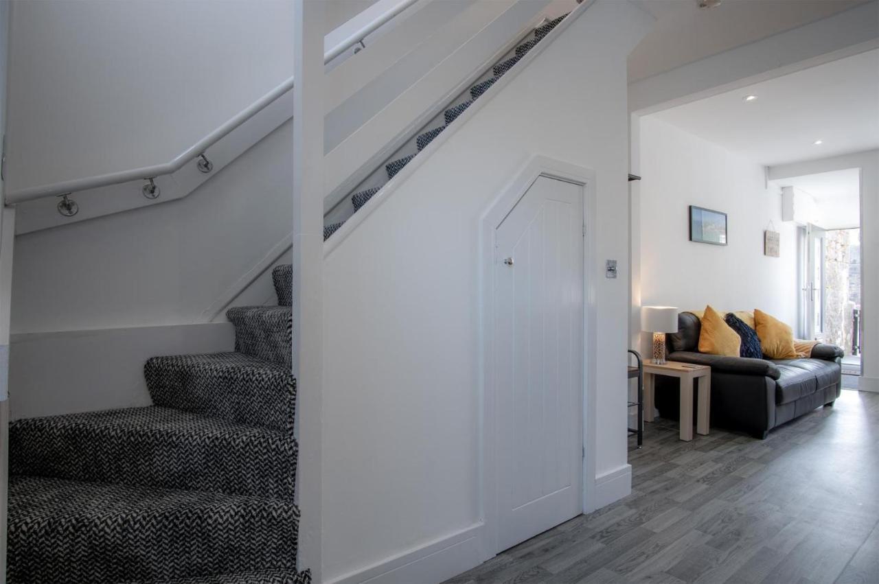 Hawtree Cottage - 2 Bedroom Cottage - Tenby Ngoại thất bức ảnh